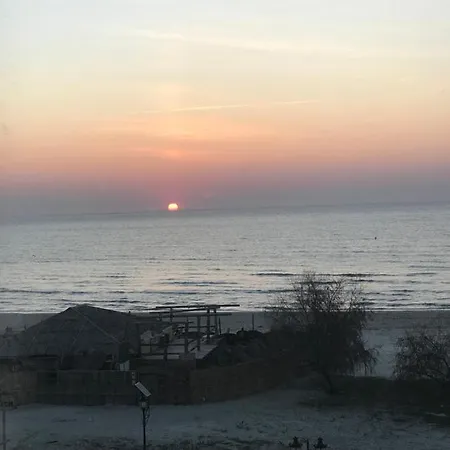 Riviera Mamaia Nord Apartament Alezzi Beach *
